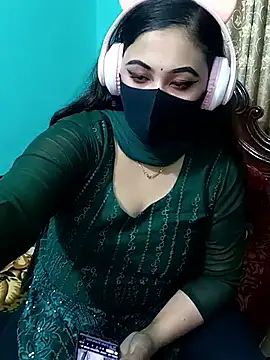 Snapshot of Porimoni22 chatting on 02.22.26 Porimoni22 online show from 02.22.26