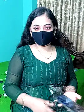 Snapshot of Porimoni22 chatting on 02.25.26 Porimoni22 online show from 02.25.26