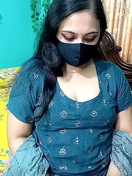 Snapshot of Porimoni22 chatting on 04.19.26 Porimoni22 online show from 04.19.26