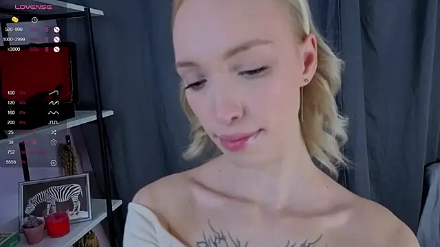 Grace Glend online show from 11.20.25