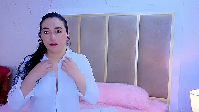 Elizabeth bennett 6 online show from 11.12.25