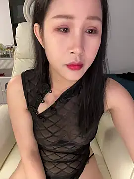 Snapshot of littlesluttycat chatting on 02.15.26 littlesluttycat online show from 02.15.26