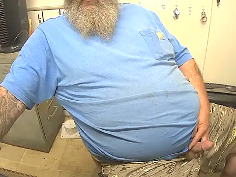 awynn1980 online show from 10.16.25