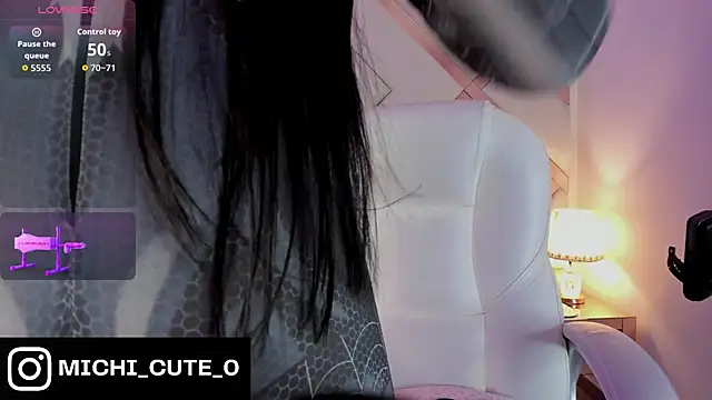 michelle cutee  online show from 02.21.26