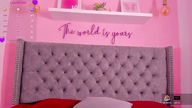 Sophiia 77 online show from 03.18.26