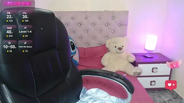 gabyy cute  online show from 11.25.25