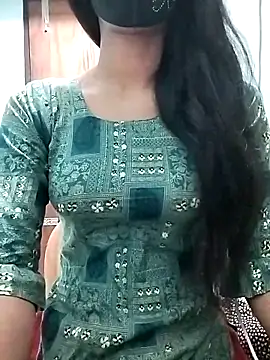 Snapshot of Ratri-Biswas chatting on 04.28.26 Ratri-Biswas online show from 04.28.26