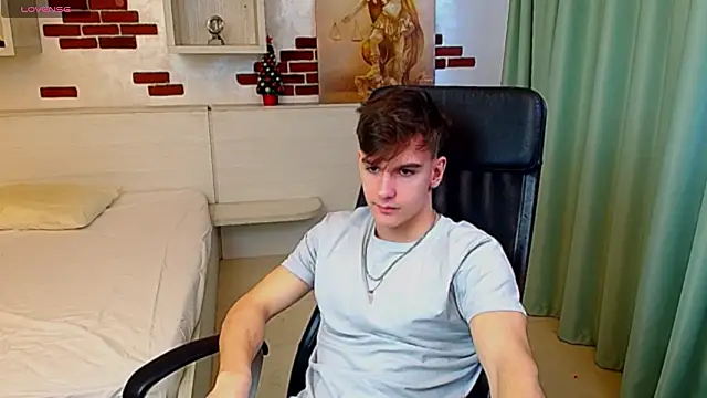 Snapshot of BradyFlint chatting on 02.03.26 BradyFlint online show from 02.03.26