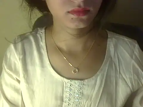 Snapshot of Shezi_N chatting on 04.25.26 Shezi N online show from 04.25.26