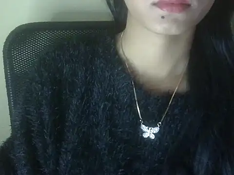 Snapshot of Shezi_N chatting on 07.18.26 Shezi N online show from 07.18.26