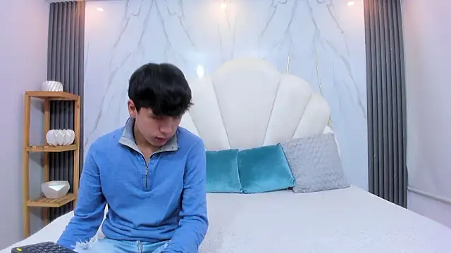 hoot booys  online show from 02.02.26