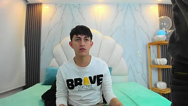 hoot booys  online show from 03.02.26