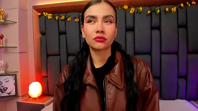 TanyaBello online show from 11.22.25