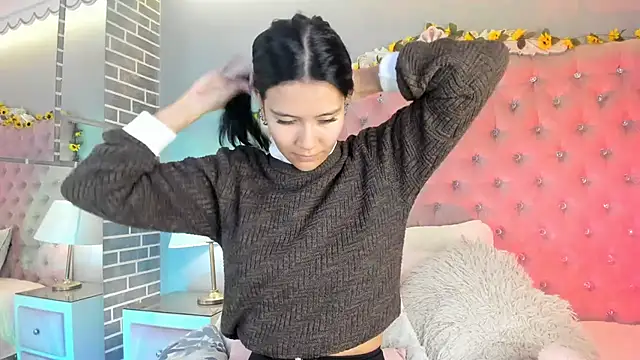 TanyaBello online show from 05.13.26
