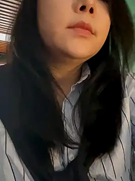 Snapshot of Alice9988 chatting on 10.17.25 Alice9988 online show from 10.17.25