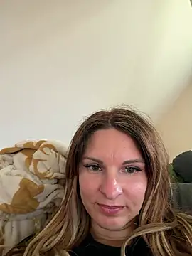 Snapshot of kinkysarahx chatting on 05.21.26 kinkysarahx online show from 05.21.26