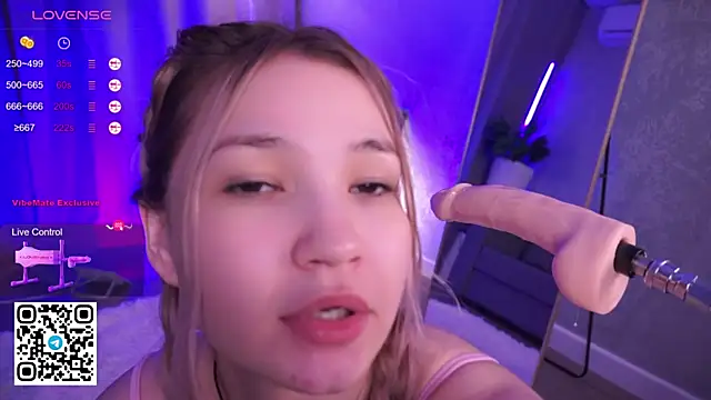 MerandaBlosom online show from 04.10.26