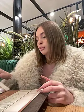 VIP MILENA online show from 11.25.25