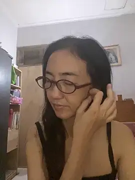 princessD077 online show from 11.13.25