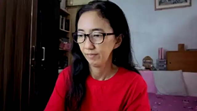 Snapshot of princessD077 chatting on 02.10.26 princessD077 online show from 02.10.26