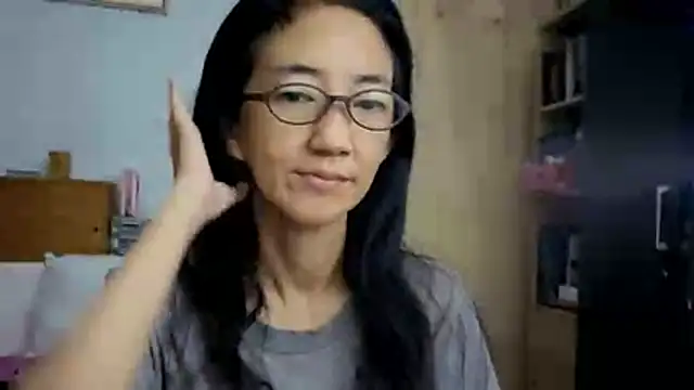 Snapshot of princessD077 chatting on 02.26.26 princessD077 online show from 02.26.26