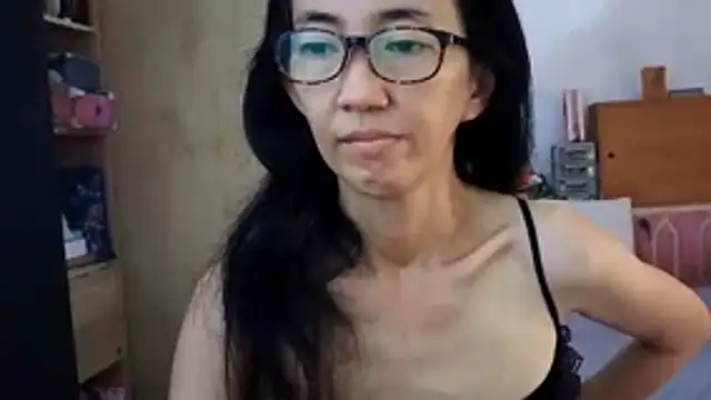 Snapshot of princessD077 chatting on 03.28.26 princessD077 online show from 03.28.26