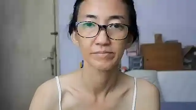 Snapshot of princessD077 chatting on 04.05.26 princessD077 online show from 04.05.26