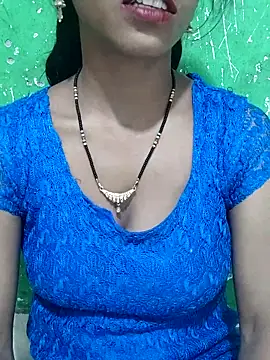 Itz Aisha   online show from 03.02.26