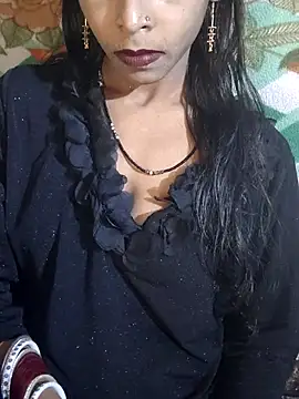 Itz Aisha   online show from 07.22.26
