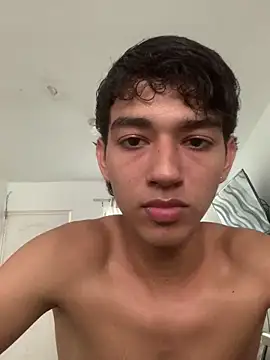 Snapshot of Alex_king17 chatting on 04.13.26 Alex king17 online show from 04.13.26