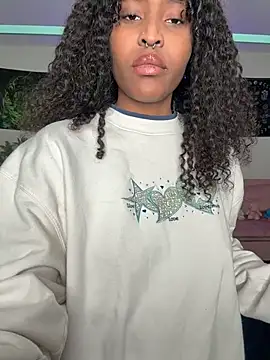 DaisyMynx online show from 12.20.25