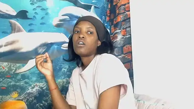 Snapshot of AfricanBarbiee69 chatting on 06.11.26 AfricanBarbiee69 online show from 06.11.26