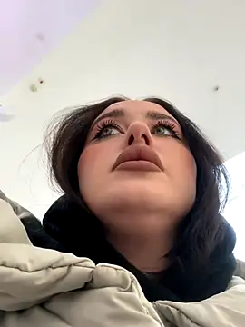 KiraSunshine online show from 11.06.25