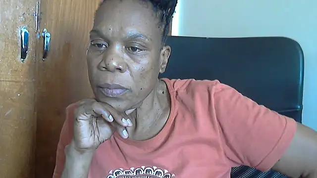 Hotcougar online show from 02.11.26