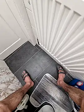 16enes16 online show from 11.24.25