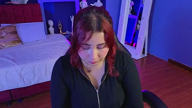 littlee red online show from 03.03.26