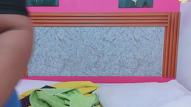 matureahomegirl online show from 04.01.26