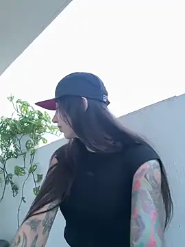 valeriahornier online show from 02.14.26