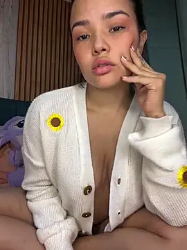 Snapshot of Chloe_Mullerr chatting on 02.11.26 Chloe Mullerr online show from 02.11.26