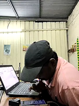 RNlov online show from 11.18.25