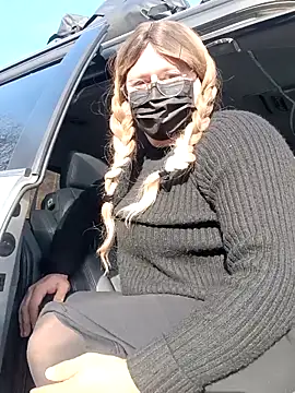 Ashley-Amber Dragon online show from 12.22.25