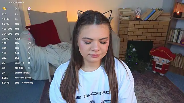 Miss Delia online show from 12.22.25