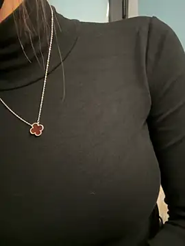 Snapshot of Bong-g chatting on 03.12.26 Bong-g online show from 03.12.26