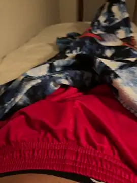 Snapshot of Gleison-23 chatting on 10.19.25 Gleison-23 online show from 10.19.25