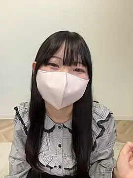 Snapshot of Reina_cute_00_ chatting on 10.28.25 Reina cute 00 online show from 10.28.25