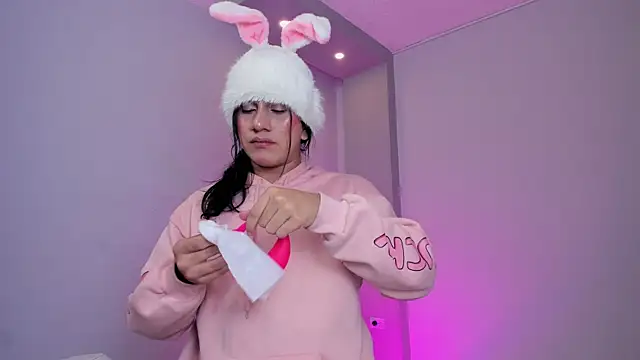 stefy bratz online show from 04.14.26