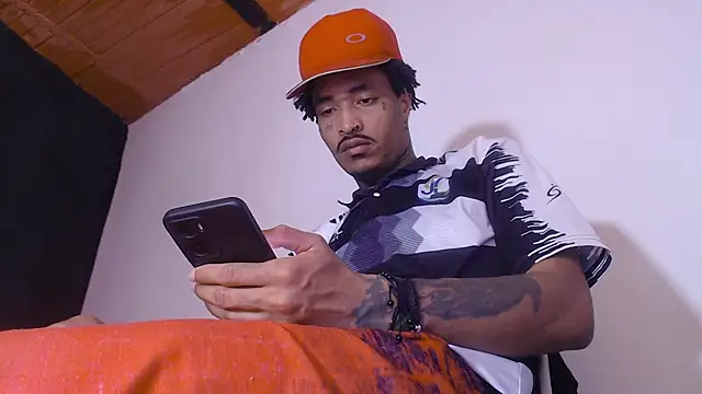 Anaconda larga online show from 04.01.26