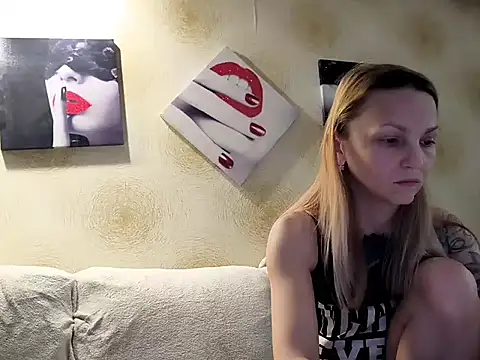 Snapshot of alythea chatting on 02.04.26 alythea online show from 02.04.26