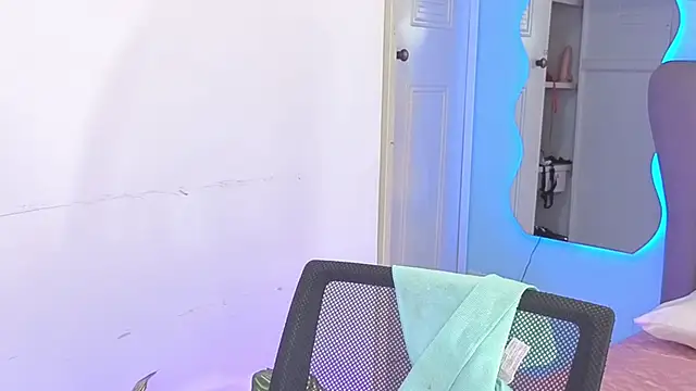 Aria Russo online show from 02.12.26