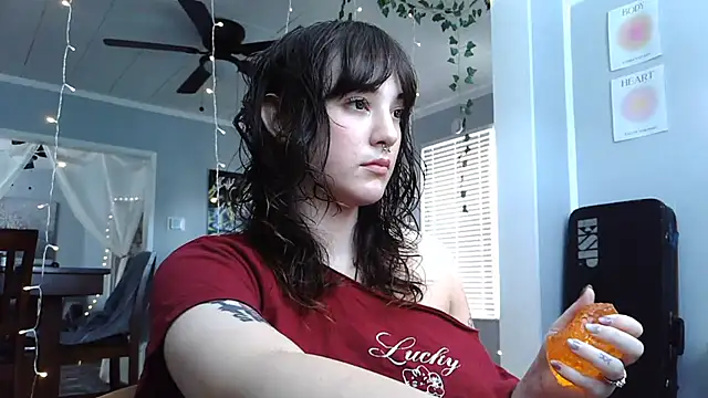 Trickylucy555 online show from 06.24.26